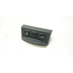 Fuel Door / Trunk Release Switch  8N0962101 2002 Audi TT