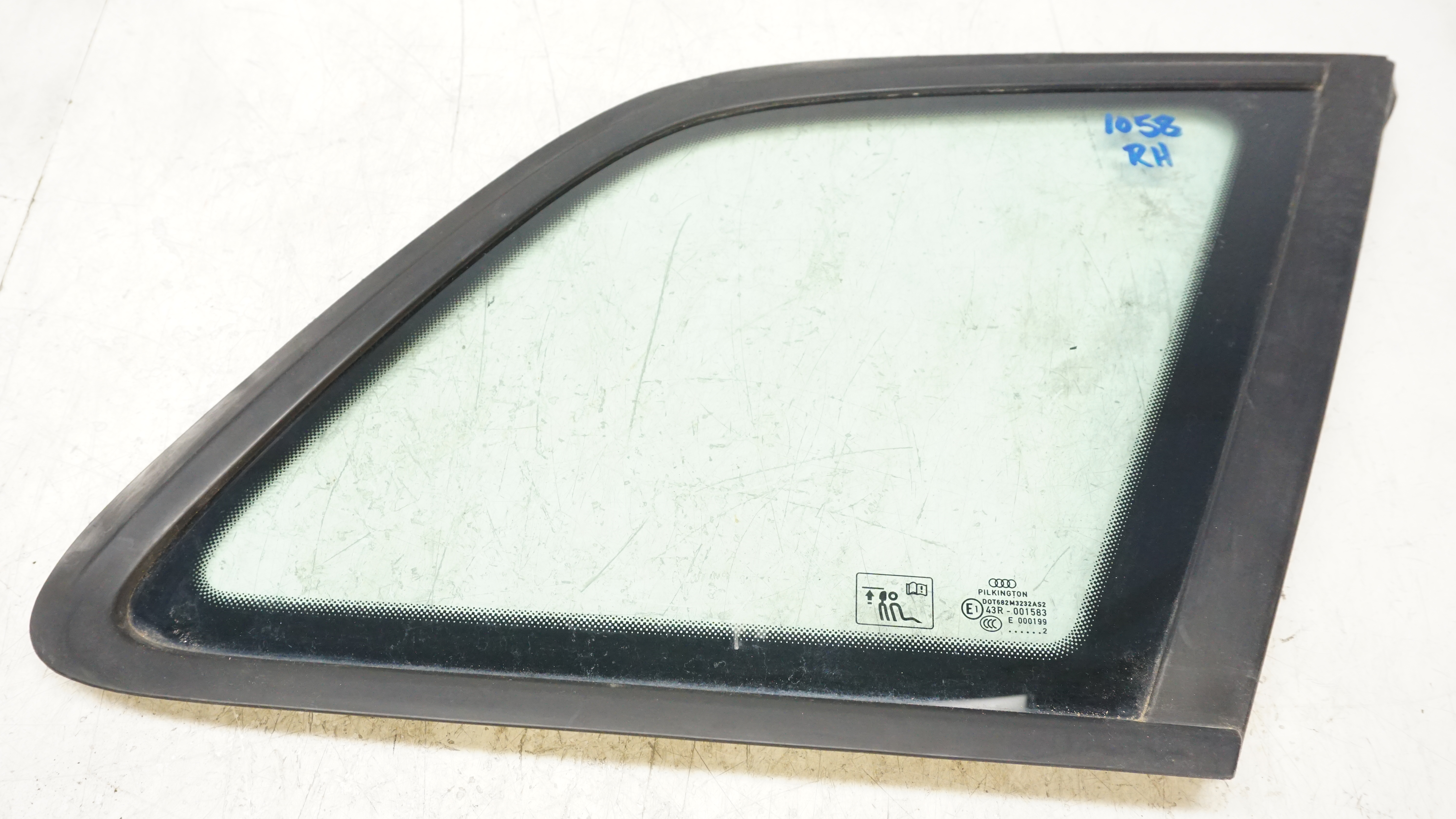 2010 2011 2012 2013 AUDI A3 TDI Rear Quarter Panel Window Glass Right