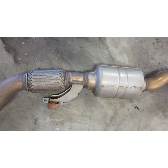 2011 2012 AUDI A8 - 4.2L V8 Passenger Side Exhaust Downpipe Resonator