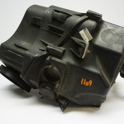 2004 2005 2006 AUDI A8 4.2L V8 Intake Air Box 077133835AC