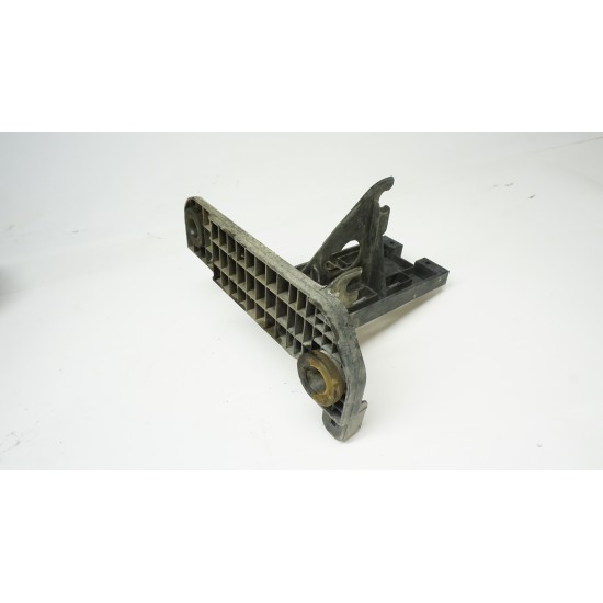 2012-2014 Volkswagen Passat Power Steering Reservoir Bracket 5C0422166D