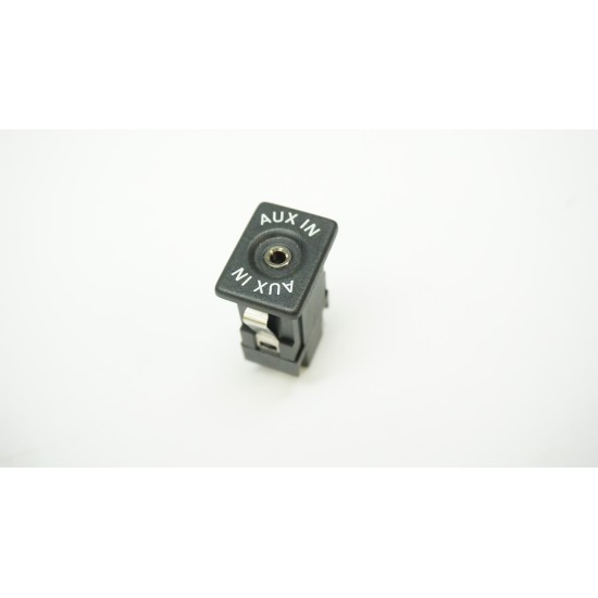 2012-2021 Volkswagen Passat Auxiliary Audio Plug Interface 5M0035724