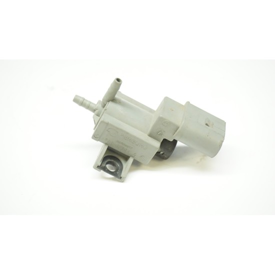 2012-2015 Audi A6 A7 3.0L Solenoid Valve 079906283D