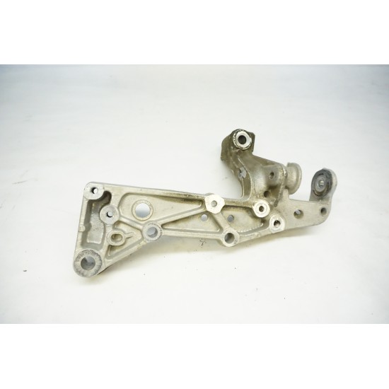 2010 2011 2012 2013 2014 VOLKSWAGEN GTI SUBFRAME BRACKET RIGHT
