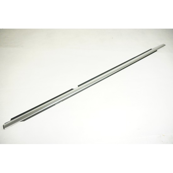 2009-2017 Volkswagen Tiguan RIGHT REAR Door Chrome Weatherstrip / Molding Trim