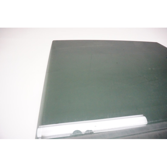 2015-2018 AUDI Q3 - REAR DRIVER SIDE DOOR GLASS 8U0845205A OEM
