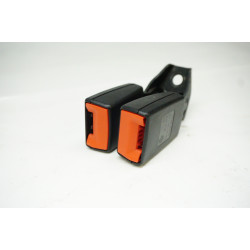 VOLKSWAGEN BEETLE - REAR SEAT Center Belt Buckle Receiver 5C5857739C 12-19