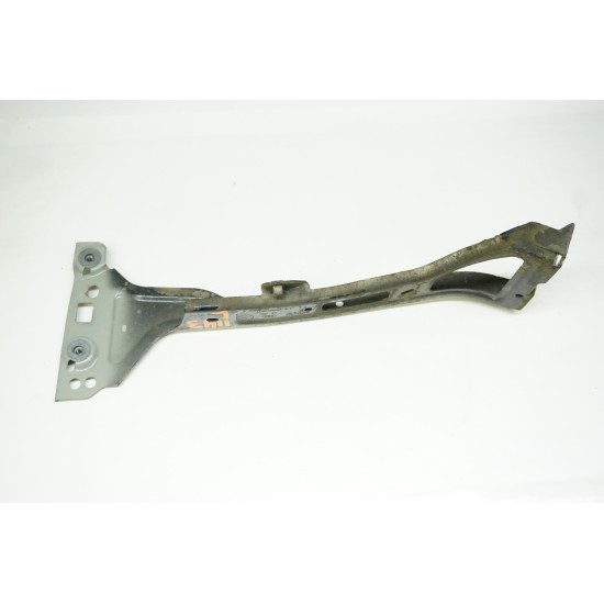 B9 Audi A4 S4 Driver Side Fender Support Bracket Left 8W0821135C