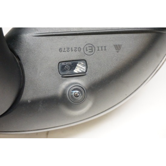 2019-2021 Mercedes C63S Coupe Passenger Door Mirror Assembly Right 2058103405