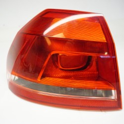12-15 Volkswagen Passat Driver Side Tail Light Brake Lamp 561945095F OEM