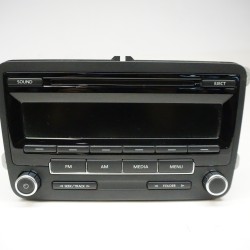 2012-2015 Volkswagen Passat Radio Receiver 1K0035164D