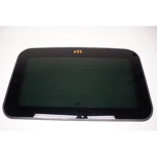 2010-2014 Volkswagen GTI Sunroof Glass 1K6877071