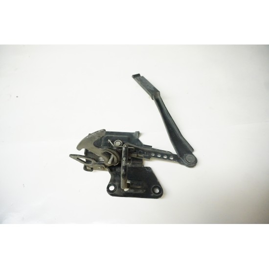 2001-2005 Audi Allroad Hood Latch Release / Safety Catch 4Z7823480A