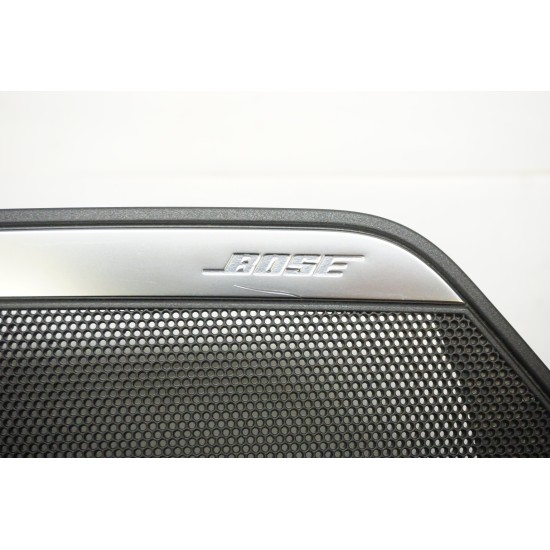 AUDI RS7 PASSENGER FRONT DOOR BOSE SPEAKER COVER 4G8-035-420-A OEM