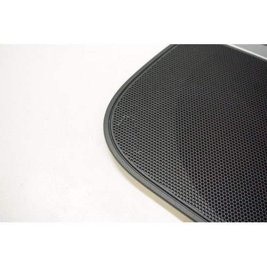 AUDI RS7 PASSENGER FRONT DOOR BOSE SPEAKER COVER 4G8-035-420-A OEM