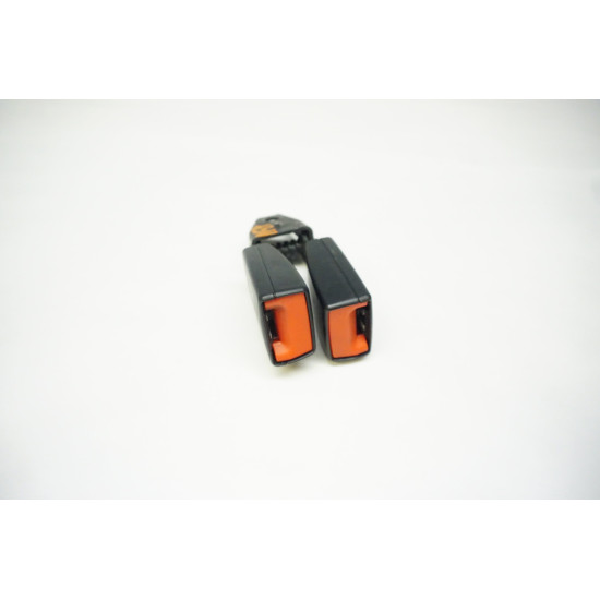 10-17 Audi A5 S5 Convertible Rear Center Seat Belt Buckle 8J8-857-739-J