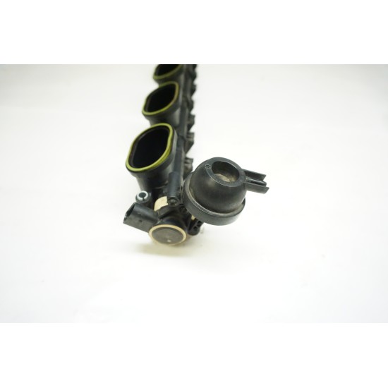 2013-2015 AUDI RS5 4.2L V8 - Intake Manifold Runner Bank 1 Right OEM