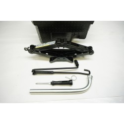 2020-2022 Volkswagen Passat Road Side Tool Kit with Jack 5C0011031B