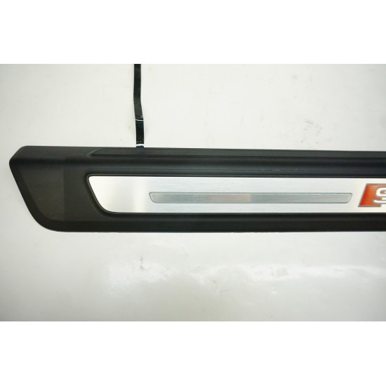 21-23 AUDI Q5 S LINE PASSENGER DOOR ILLUMINATED SILL PLATE SCUFF GUARD