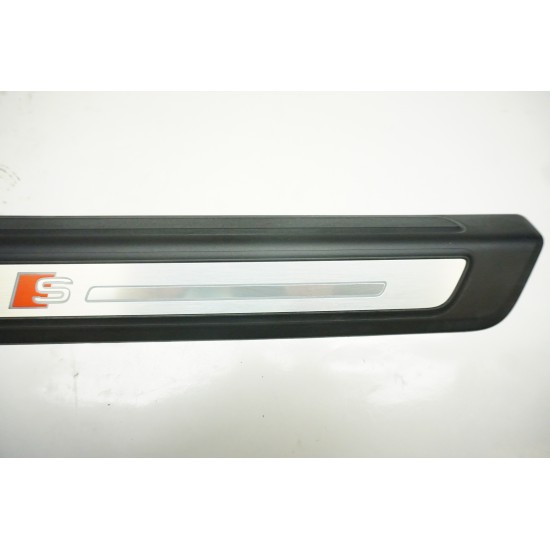 21-23 AUDI Q5 S LINE PASSENGER DOOR ILLUMINATED SILL PLATE SCUFF GUARD