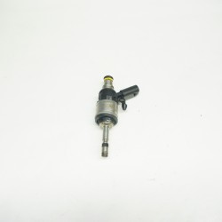 2021-2023 AUDI A4 2.0T Engine Fuel Injector 06Q906036A