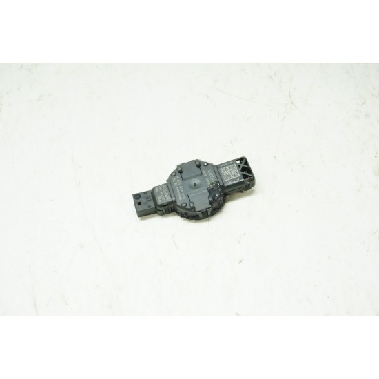 2013-2016 AUDI A4 ALLROAD Auto Windshield Wiper Rain Sensor  8U0955559B
