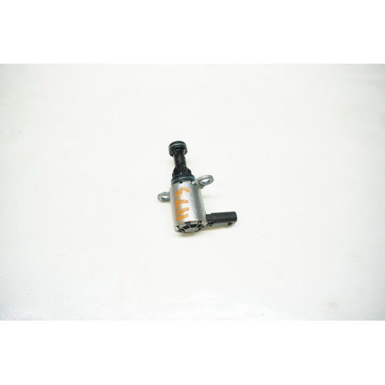 Audi A3 A4 A5 Q5 2.0T Oil Pressure Control Valve 06Q115243