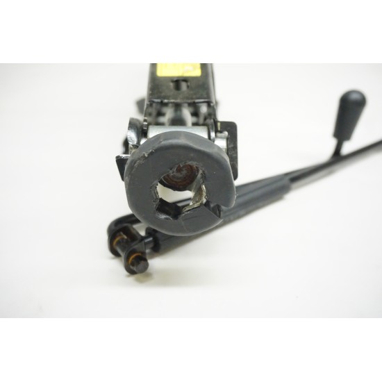 2009-2017 AUDI S5 Roadside Scissor Jack 8K0011031K