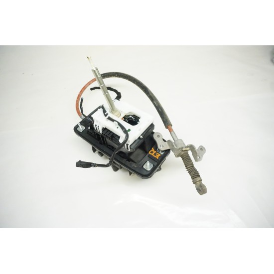 2010-2012 AUDI Q5 2.0T - Transmission Gear Selector / Shift Assembly