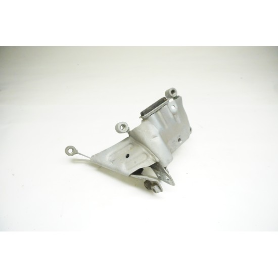 2013-2015 AUDI RS5 Left Engine Mount Support Bracket 8K0399059J