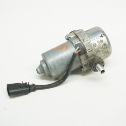 2004-2009 Volkswagen Touareg Brake Booster Vacuum Pump 8E0927317H