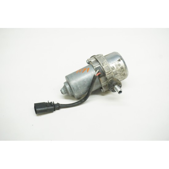 2004-2009 Volkswagen Touareg Brake Booster Vacuum Pump 8E0927317H