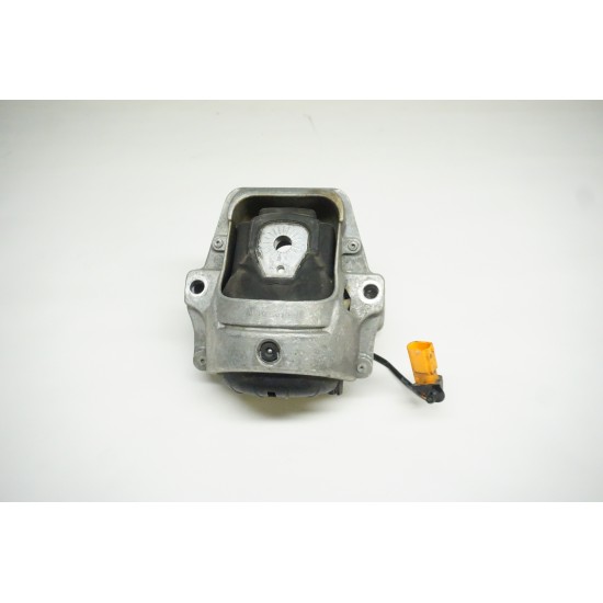 2013-2015 AUDI RS5 Left Engine Vibration Dampener Mount 8R0199381AG