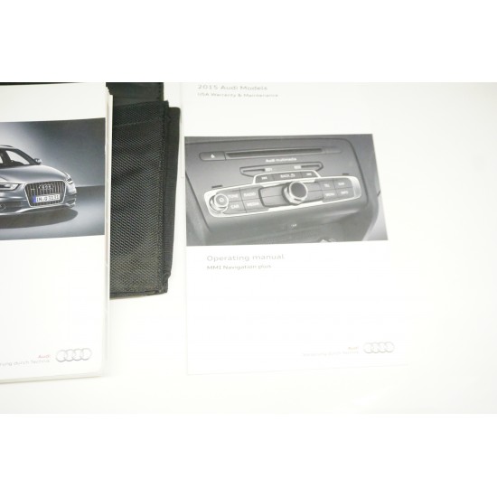 2015 AUDI Q3 Owners Manual Booklets and Case