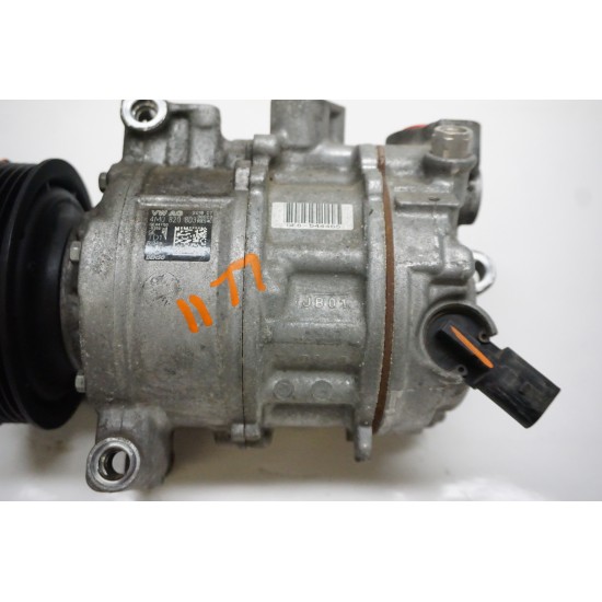 2017 2018 AUDI A4 2.0T Air Conditioning Compressor 4M0820803