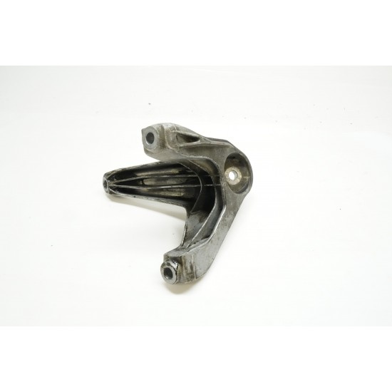 AUDI Q7 3.0L Passenger Side Engine Bracket 2010-2015