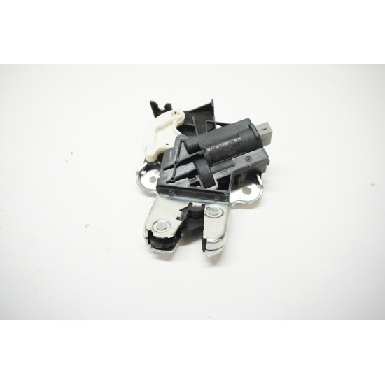 2005-2008 AUDI A4 Sedan Trunk Latch 4F5827505D