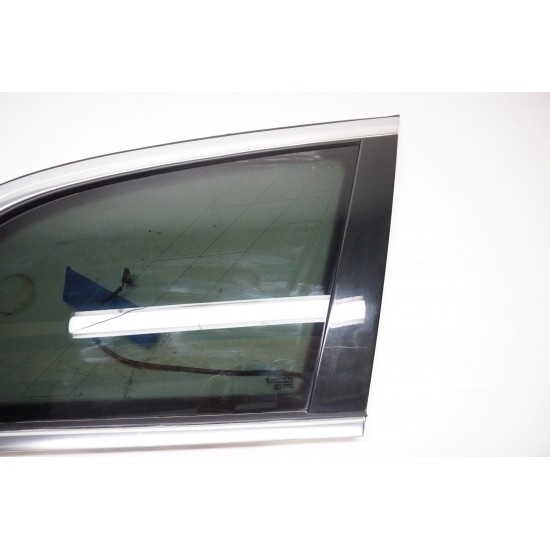 2007-2015 AUDI Q7 - Passenger Quarter Panel Window Glass 4L0845300R