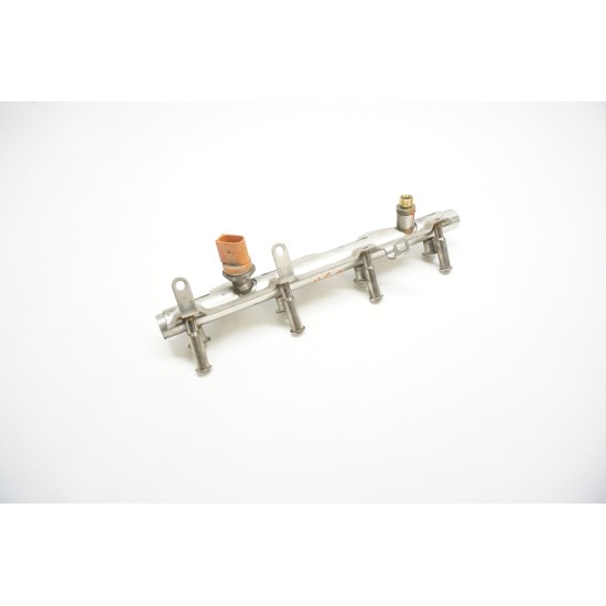 2012-2015 AUDI A6 CAEB Fuel Rail 06J133317AB