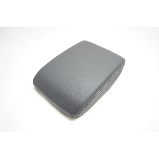 2021-2024 Audi Q5 Center Console Arm Rest 80A864207K 2021-2024 Audi Q5 Center Console Arm Rest 80A864207K