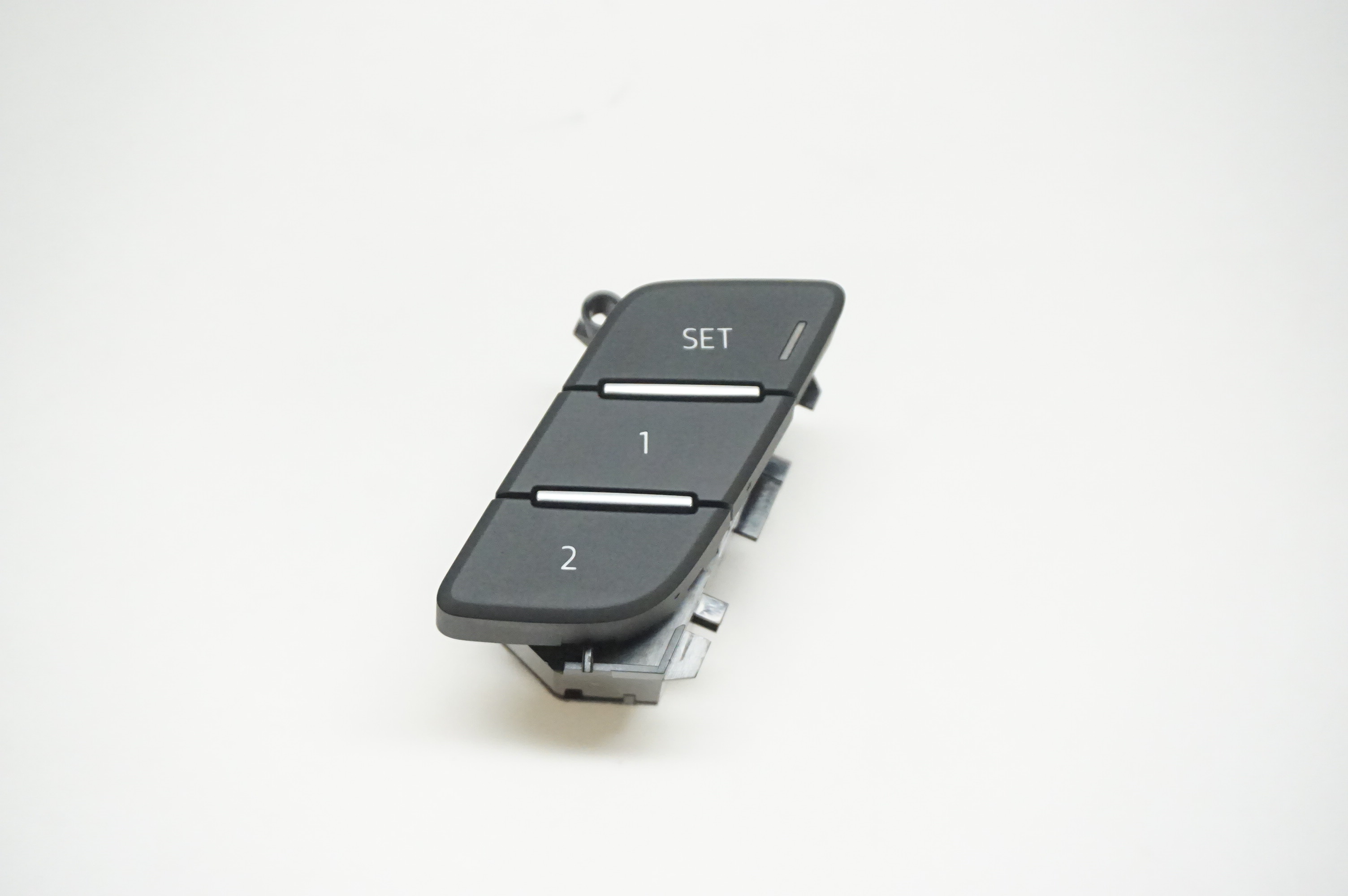 2021-2024 Audi SQ5 - DRIVER SEAT MEMORY SWITCH BUTTON 80A-959-769