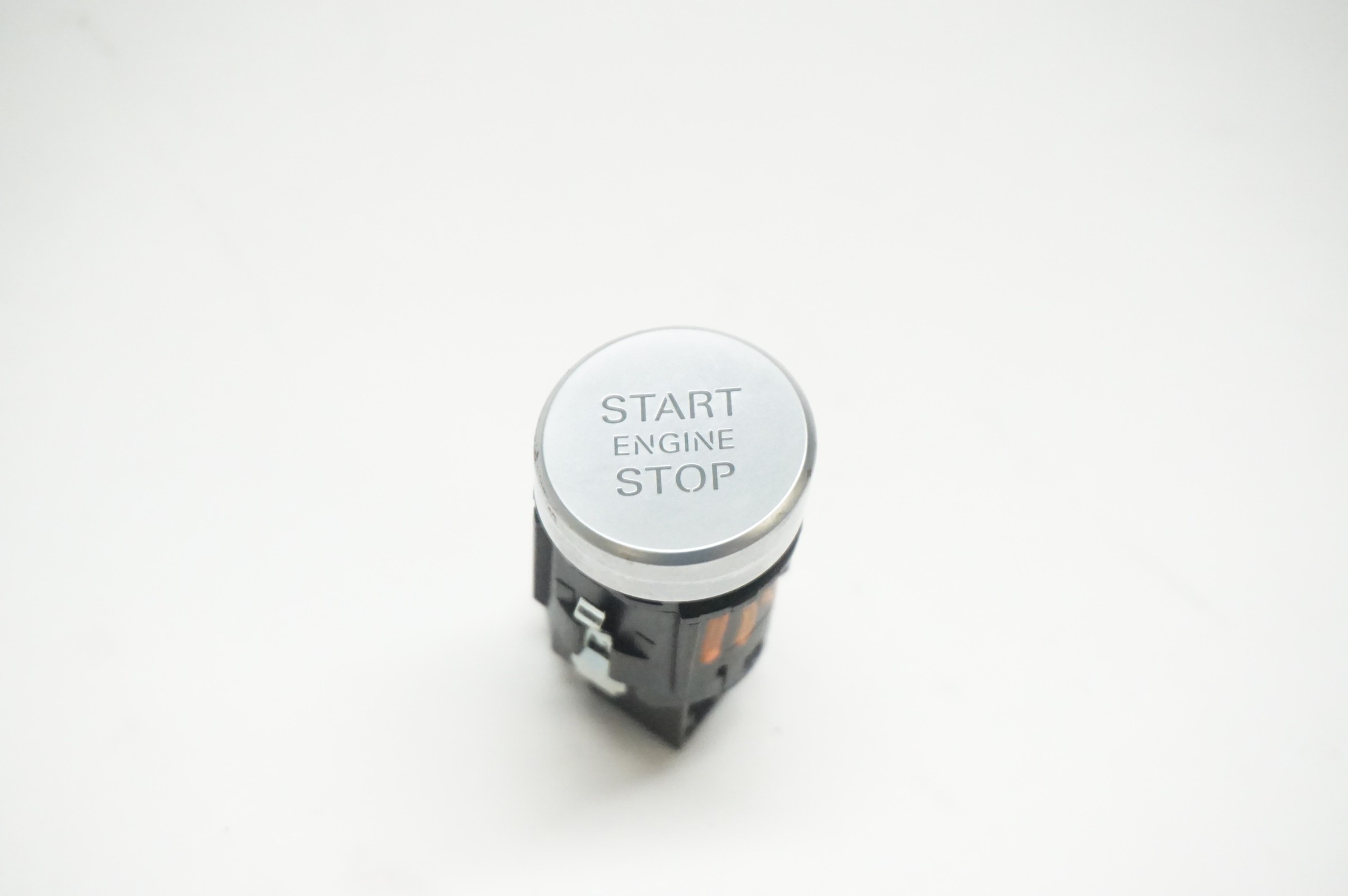 2013-2016 AUDI A4 A5 Q5 Engine Start / Stop Button Switch 8K0905217A
