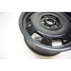 2018 2019 Volkswagen Beetle - Black 17