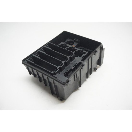 2010-2014 Audi TTS Engine Fuse Box 8J0937503