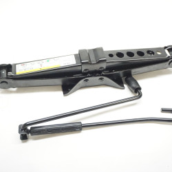 2021-2024 Volkswagen Taos Roadside Scissor Jack  5QM011031A