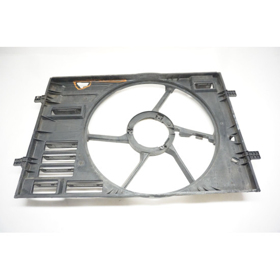 2017-2019 Volkswagen Alltrack Fan Shroud 5QM121205D CRACKED 2017-2019 Volkswagen Alltrack Fan Shroud 5QM121205D CRACKED