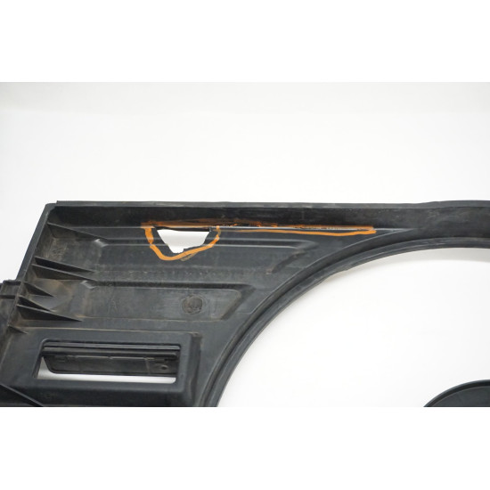 2017-2019 Volkswagen Alltrack Fan Shroud 5QM121205D CRACKED 2017-2019 Volkswagen Alltrack Fan Shroud 5QM121205D CRACKED