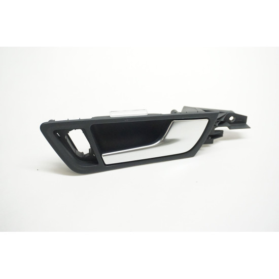 2009-2017 AUDI Q5 Front Passenger Door Handle 8R0837020A 2009-2017 AUDI Q5 Front Passenger Door Handle 8R0837020A