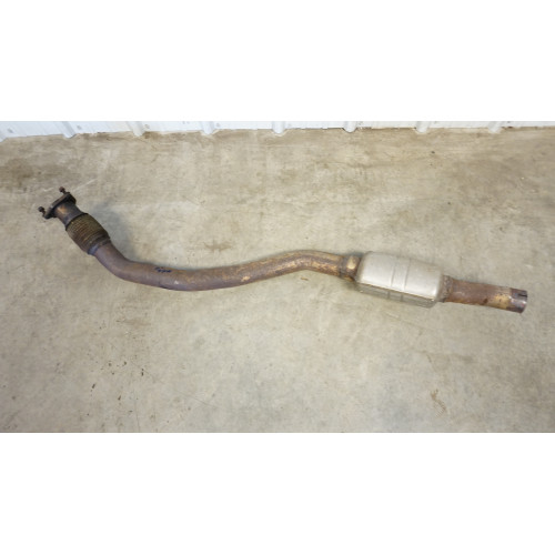 2009 2010 2011 2012 Audi Q5 A4 A5 3.2L V6 Right Downpipe Resonator