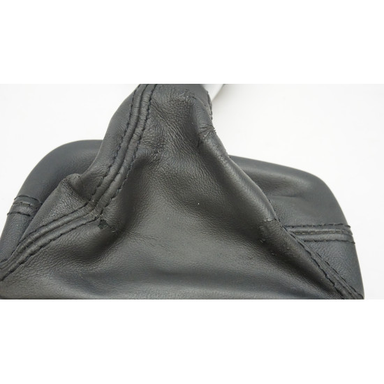 2011-2013 AUDI 8P A3 Shift Knob and Boot 8X1713141